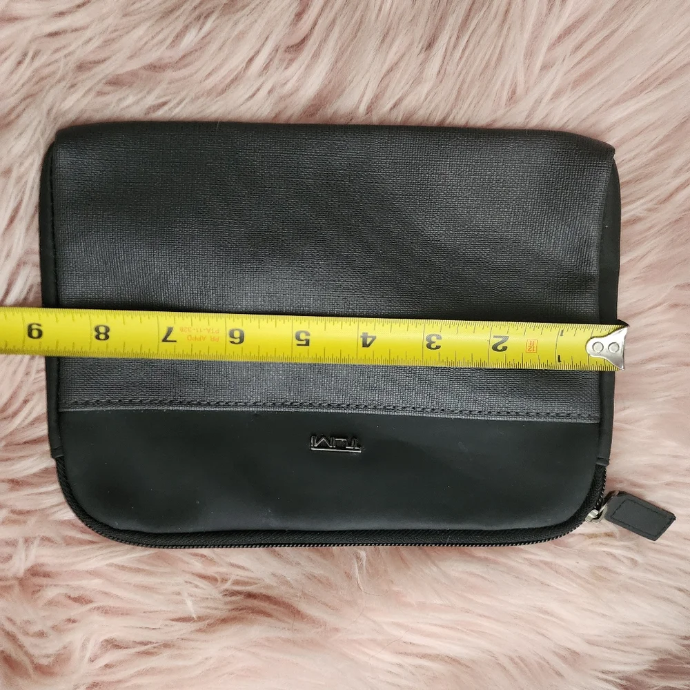 TUMI Delta zipper travel pouch cosmetic bag